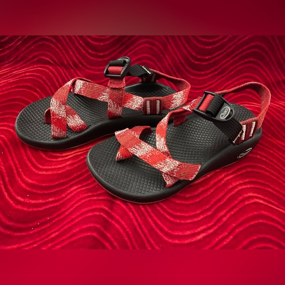Chaco Z2 Yampa Sandals in Rouge Red Women's 6 1/2 - Picture 2 of 5